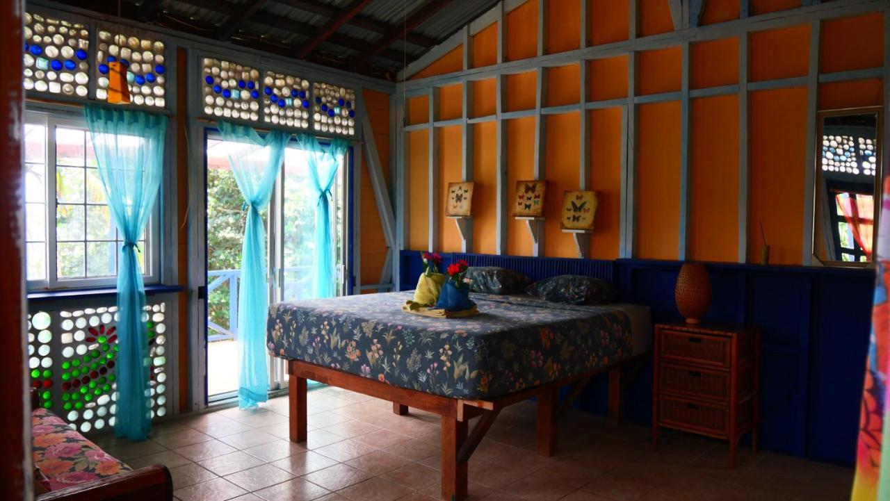 Tesoro Escondido Ecolodge Cabinas Bocas Town Ngoại thất bức ảnh
