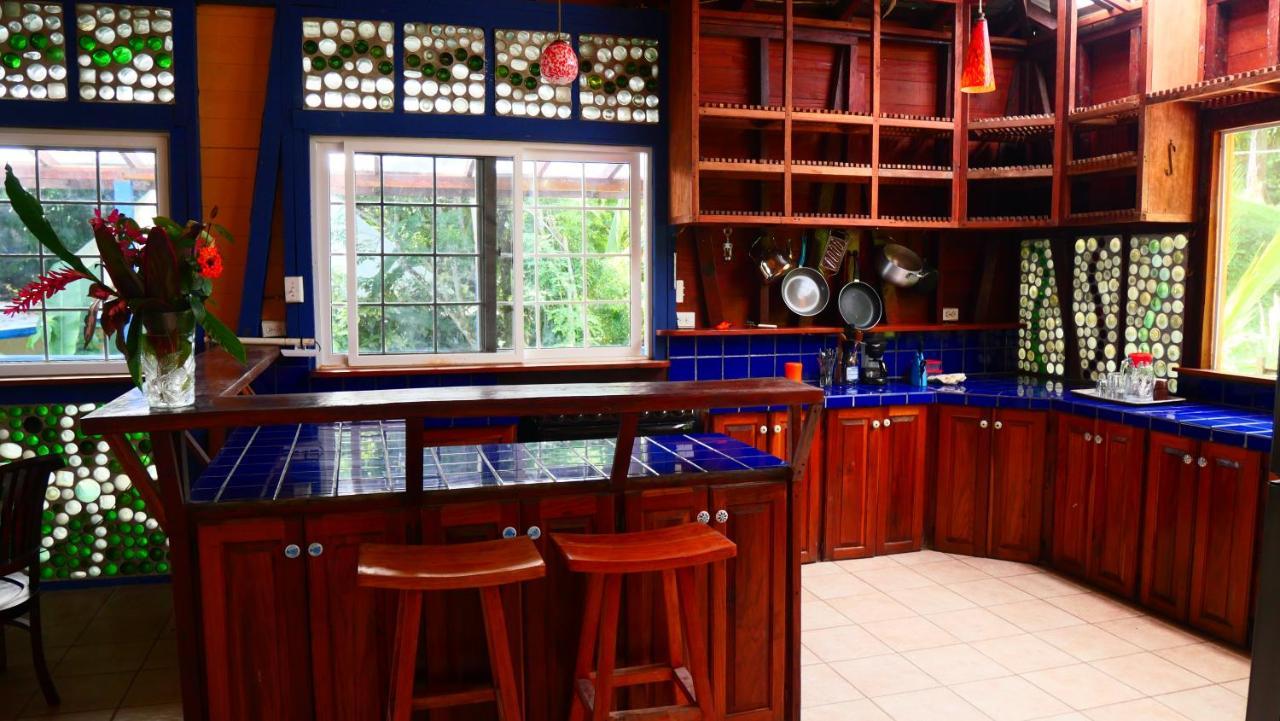 Tesoro Escondido Ecolodge Cabinas Bocas Town Ngoại thất bức ảnh