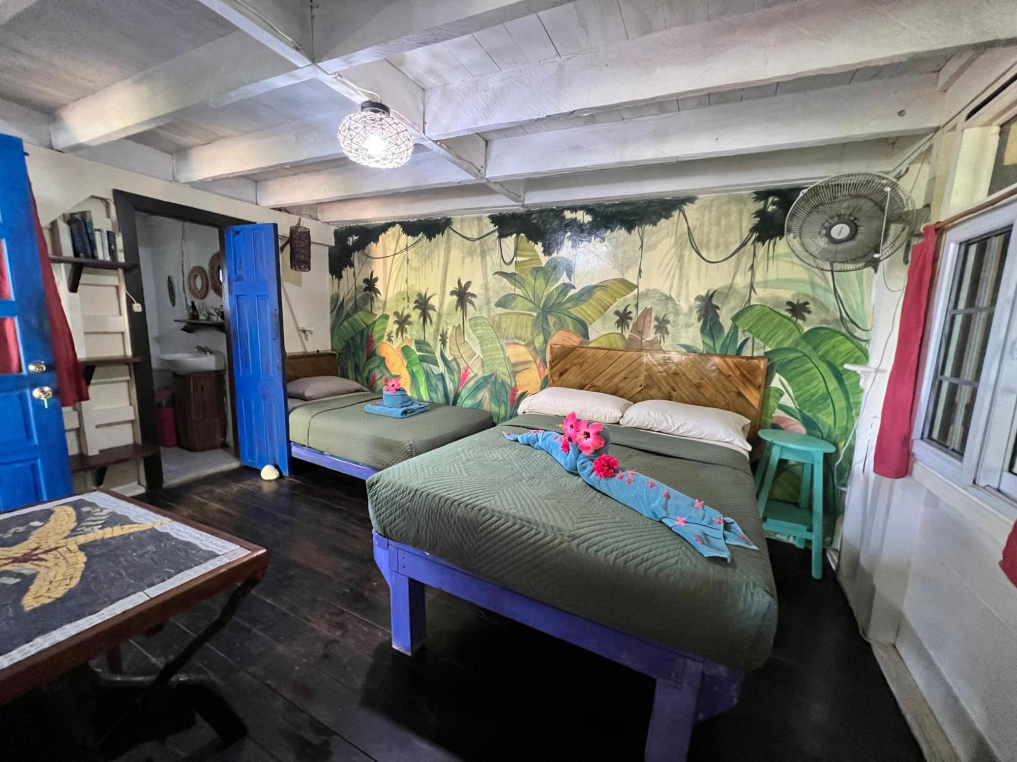 Tesoro Escondido Ecolodge Cabinas Bocas Town Ngoại thất bức ảnh